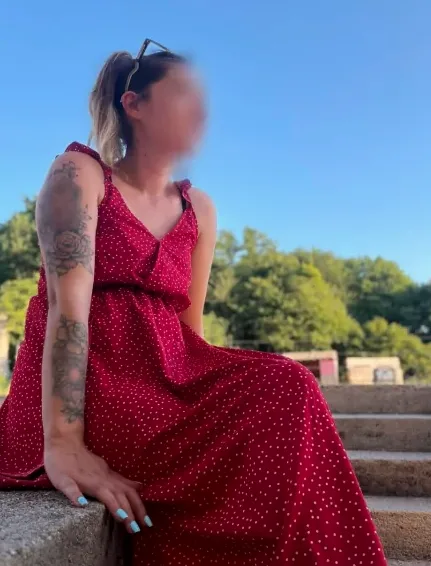 Agnes, 34