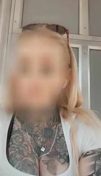 Alberte, 37