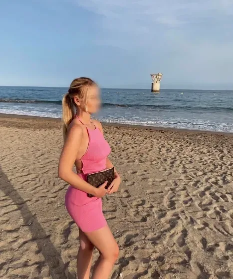 Bianca, 19