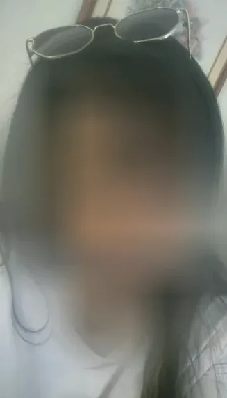 Emma, 33