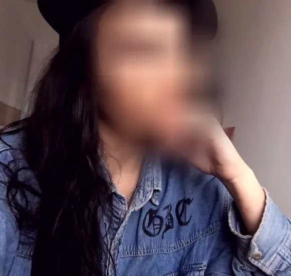 Helena, 28