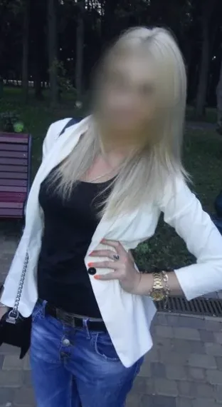 Helena, 35