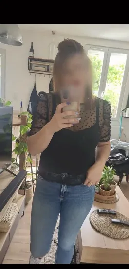 Kamilla, 34