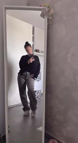 Leyla, 21