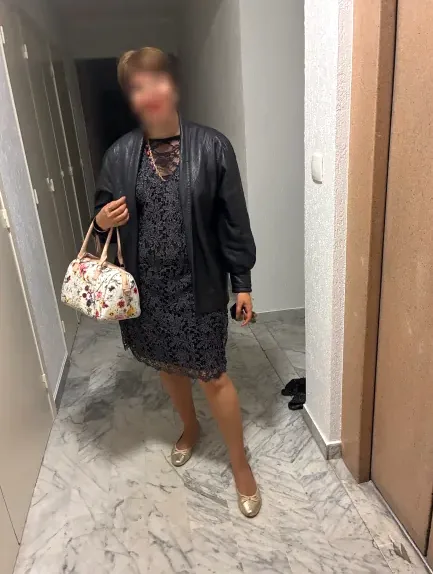 Louise, 37
