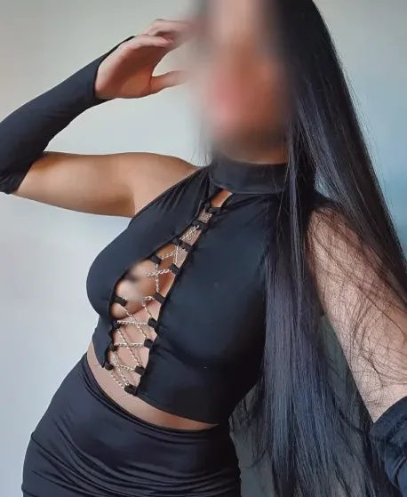 Marianne, 22