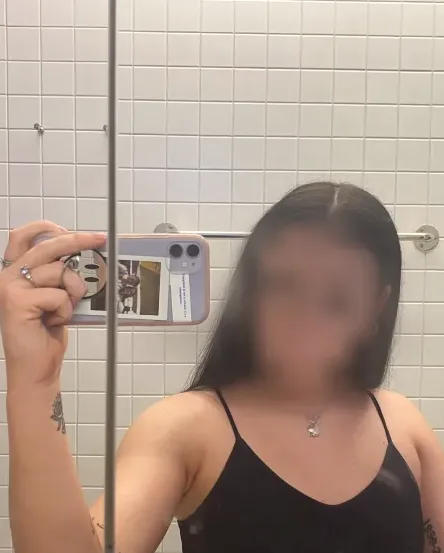 Mathilde, 26