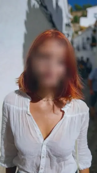 Nadia, 30
