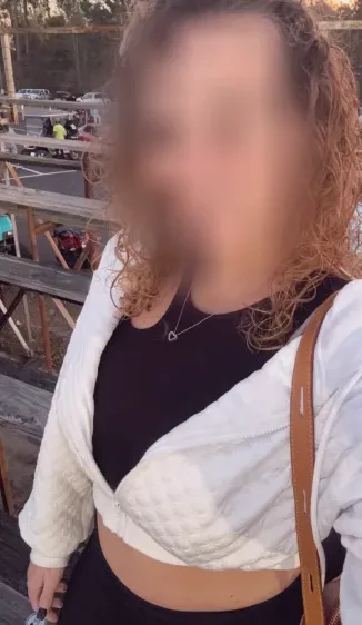 Nour, 30