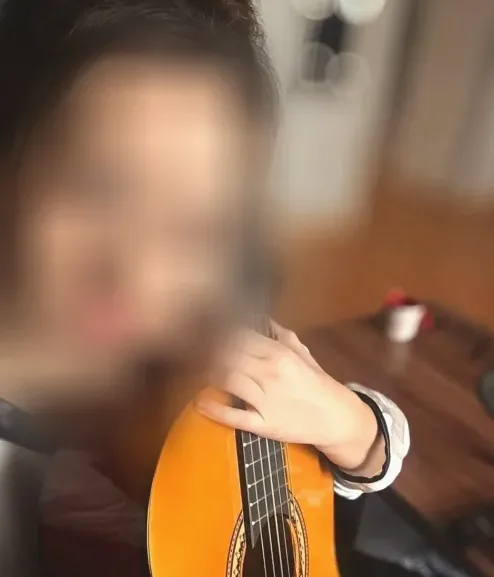 Simone, 35