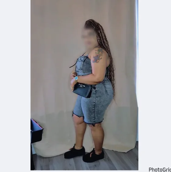Tina, 30